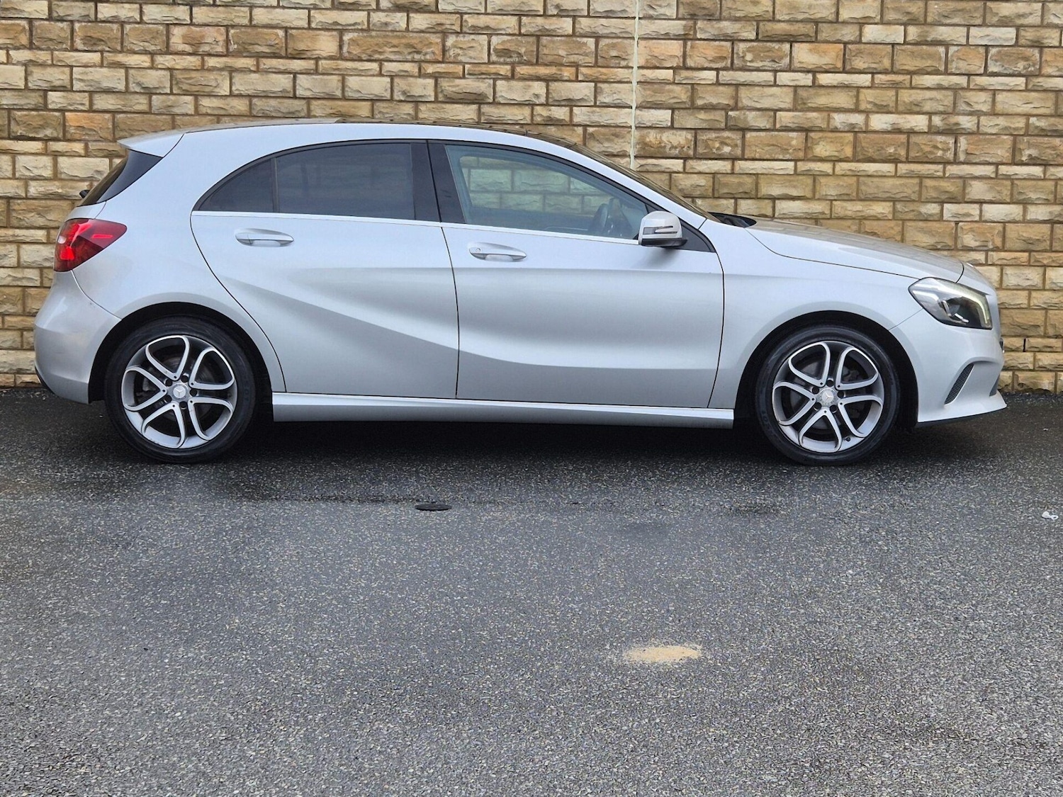Used Mercedes-Benz A-Class 2018 for sale - 76931149: Photo 15