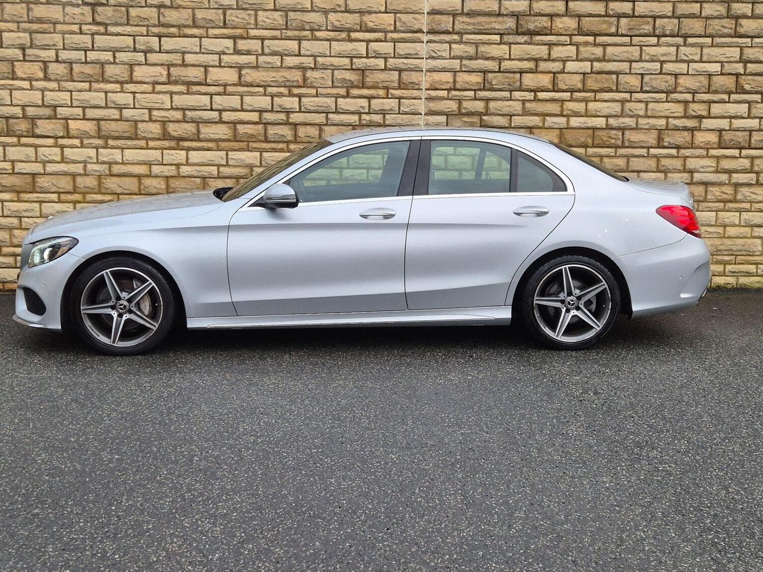 Used Mercedes-Benz C Class 2018 for sale - 77501447: Photo 28