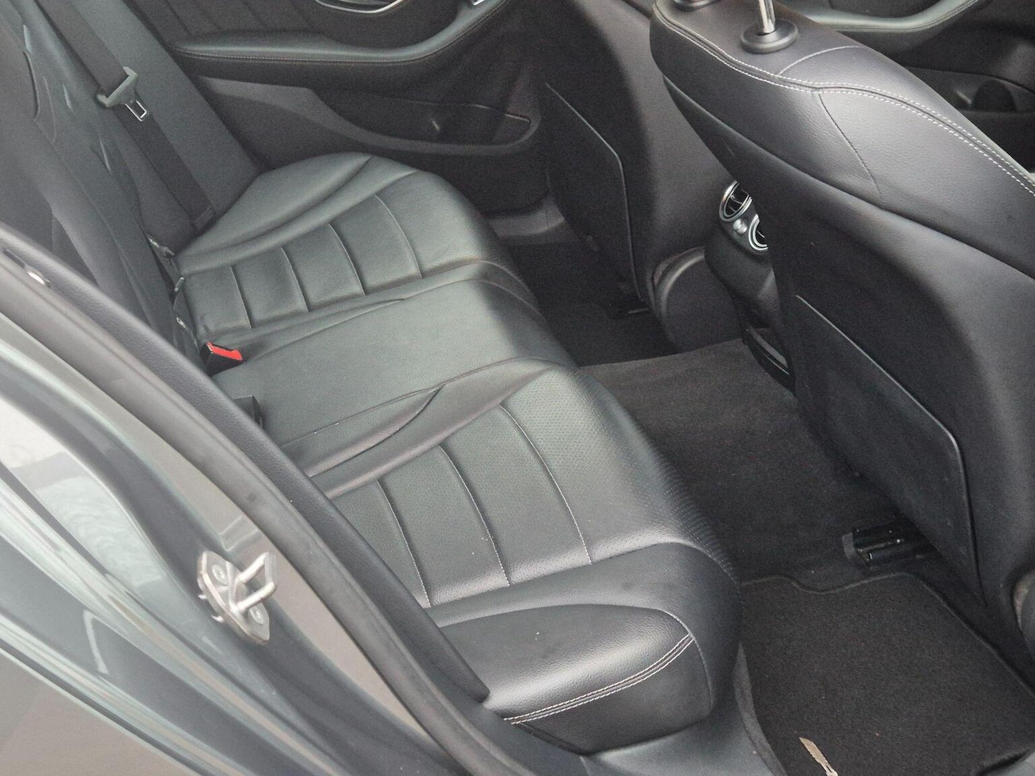 Used Mercedes-Benz C Class 2016 for sale - 77465610: Photo 6