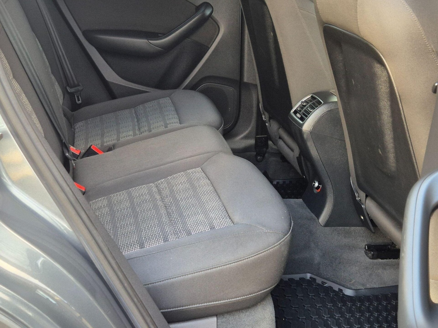 Used Audi Q3 2015 for sale - 77093819: Photo 10