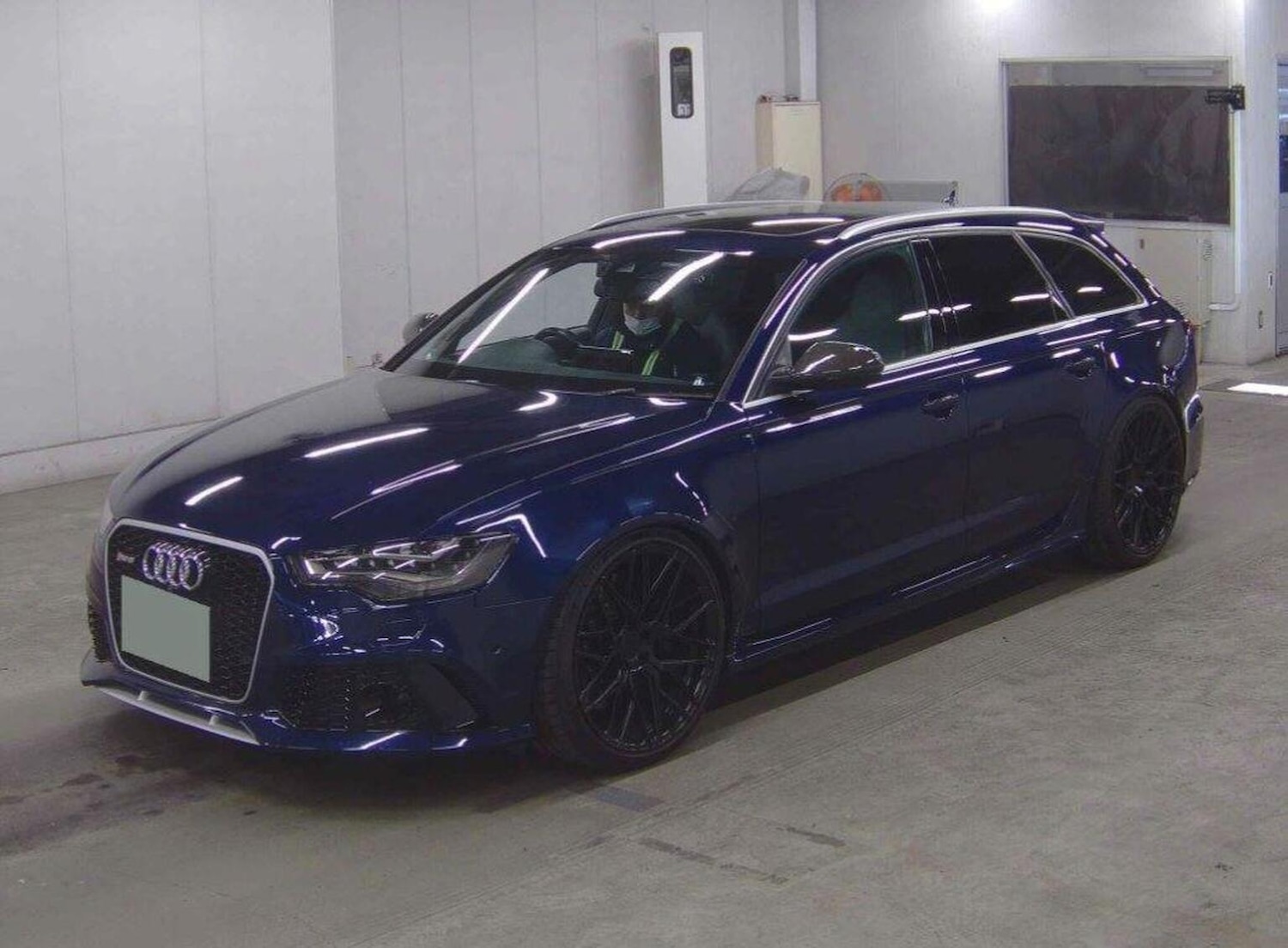 Used Audi RS6 Avant 2014 for sale - 77864882: Photo 2