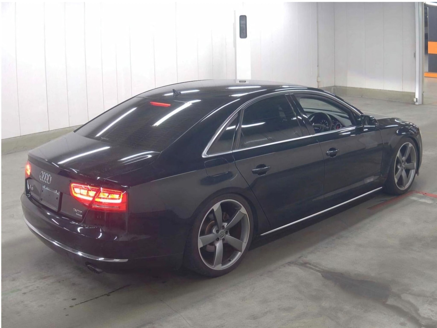 Used Audi A8 for sale - 78100549: Photo 5