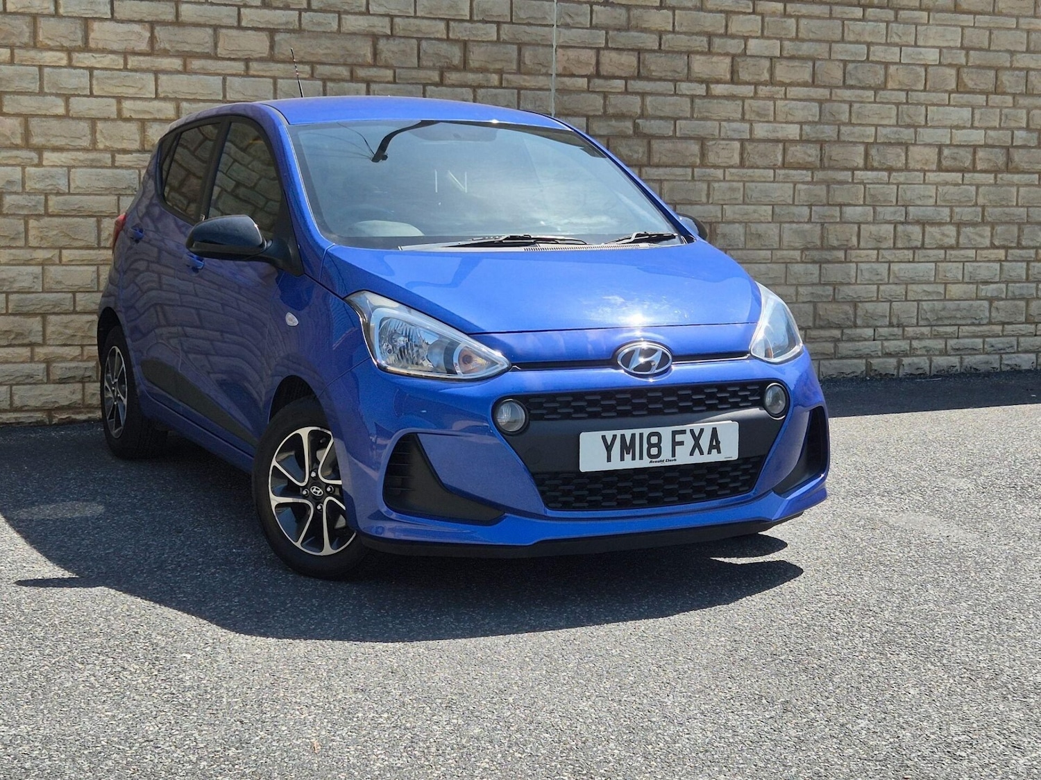 Used Hyundai i10 2018 for sale - 76608929: Photo 1