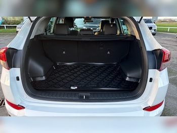 Used Hyundai TUCSON 2018 for sale - 76808022: Photo