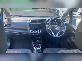 Used Honda Jazz 2018 for sale - 77901479: Photo