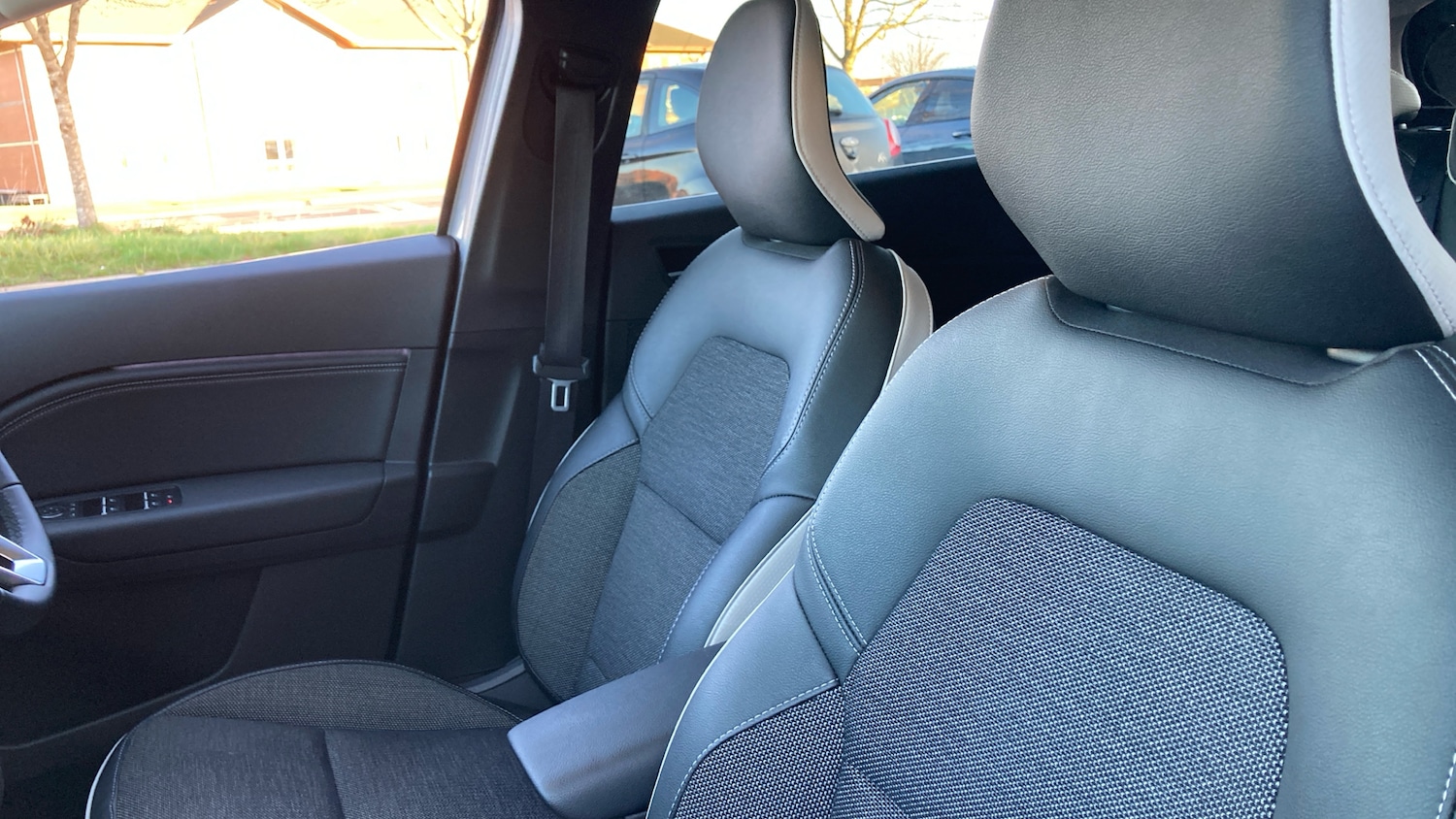 Used Renault Captur 2024 for sale - 76738671: Photo 26