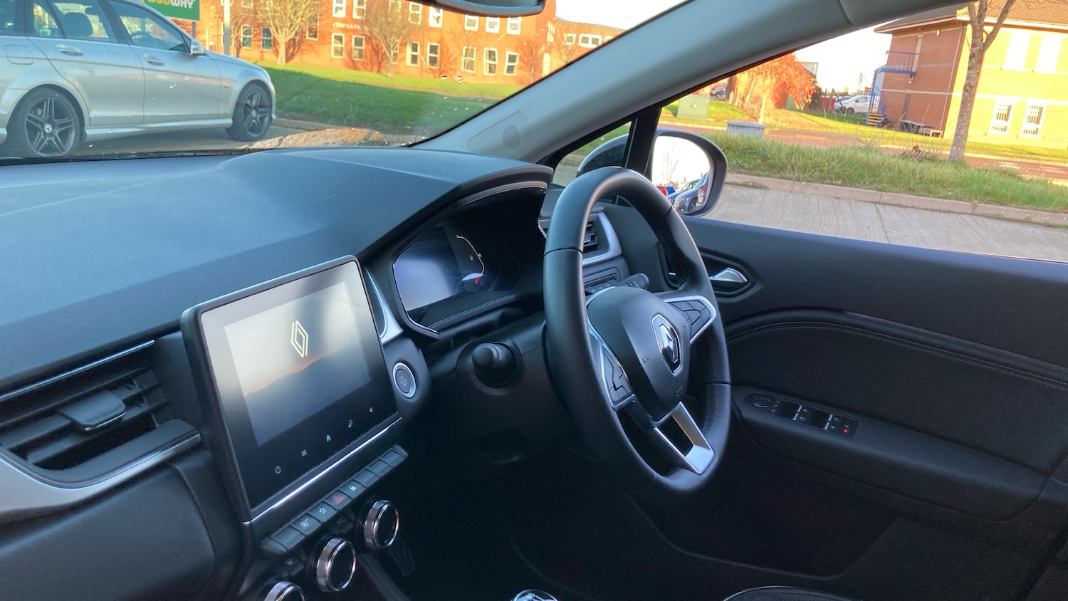 Used Renault Captur 2024 for sale - 76738671: Photo 27