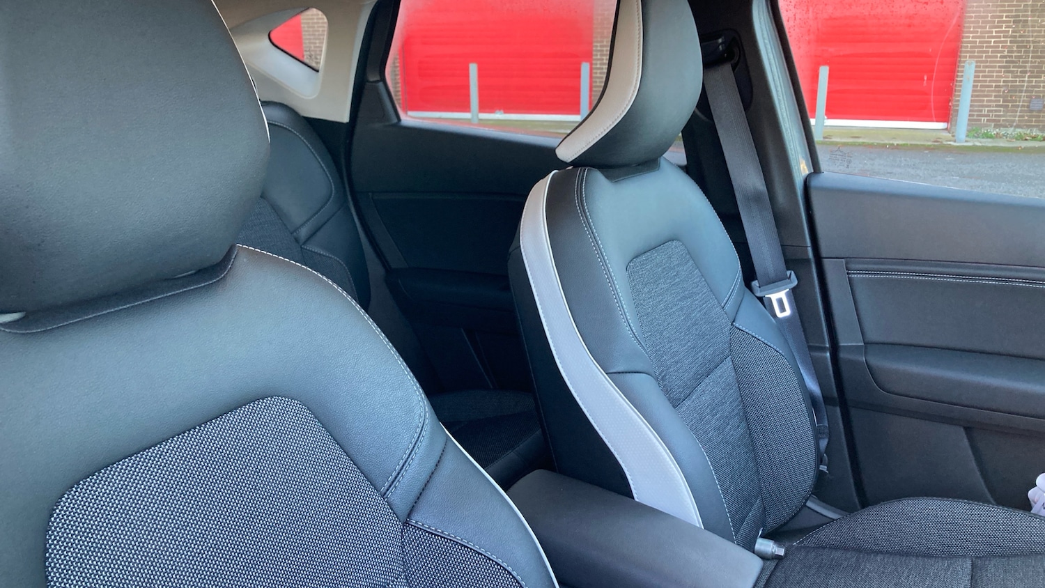 Used Renault Captur 2024 for sale - 76738671: Photo 31