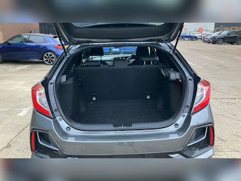 Used Honda Civic 2021 for sale - 76776320: Photo