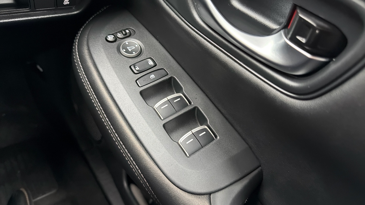 Used Honda ZR-V 2024 for sale - 76568343: Photo 18