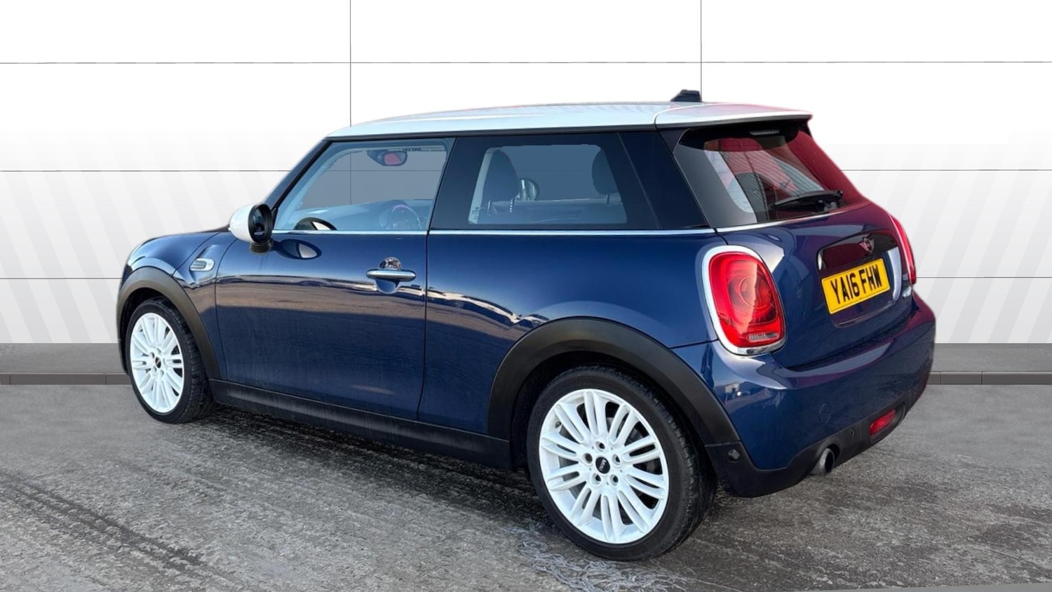 Used MINI Hatch 2016 for sale - 77570547: Photo 2