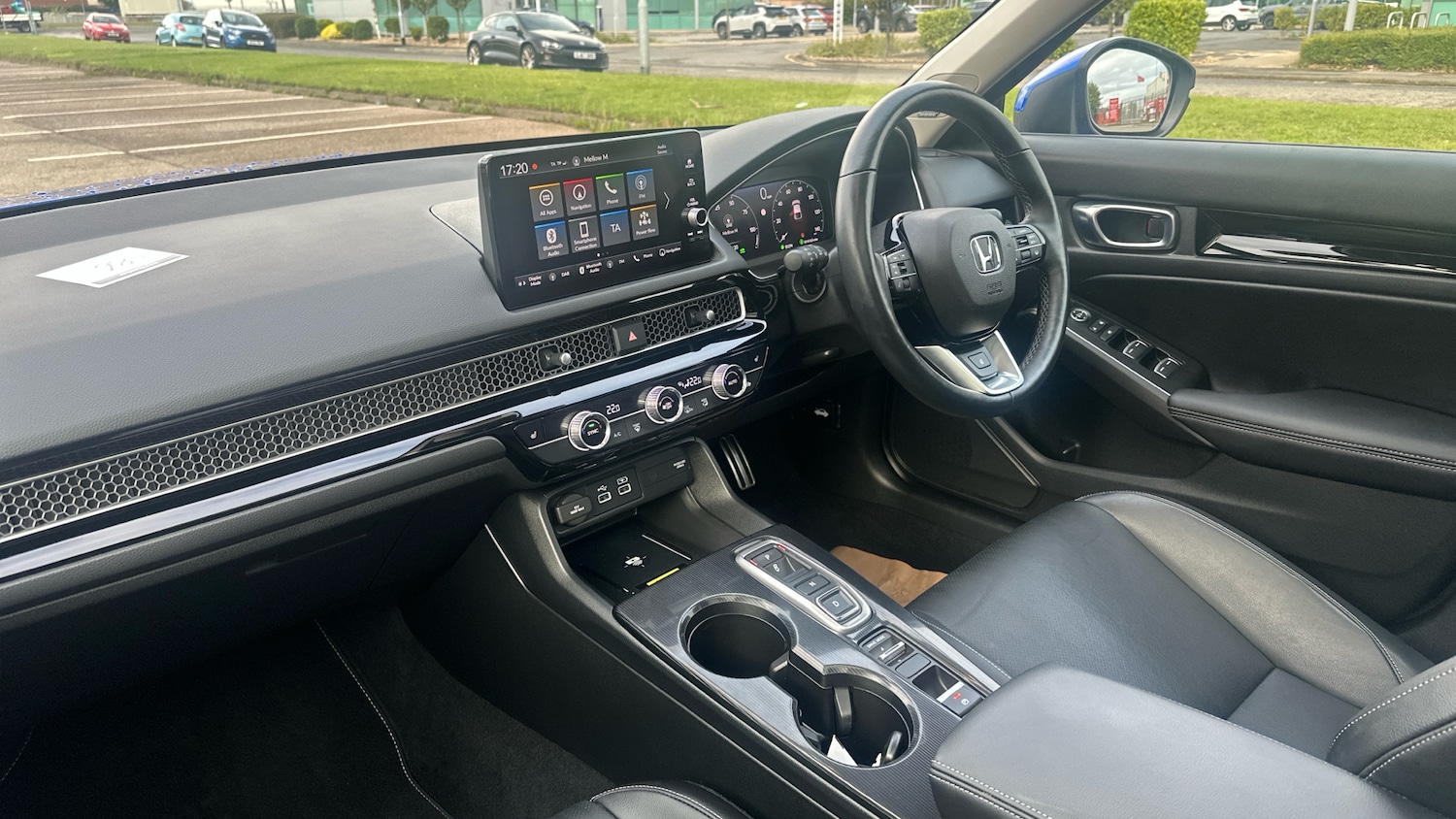 Used Honda Civic 2022 for sale - 75938008: Photo 2