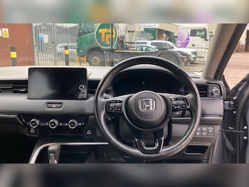 Used Honda HR-V 2022 for sale - 76493780: Photo