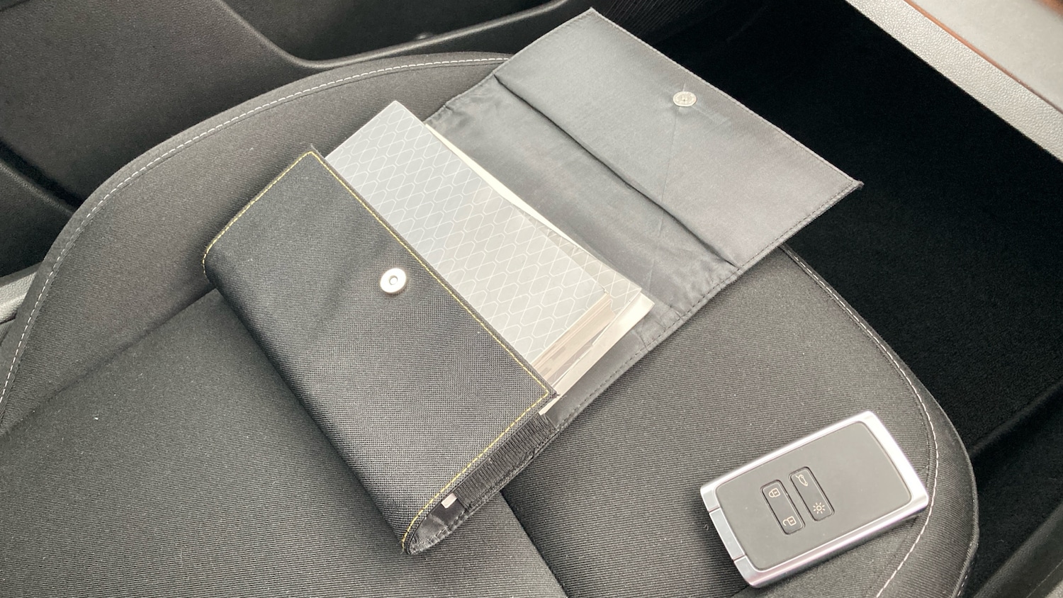 Used Renault Captur 2021 for sale - 77325992: Photo 19