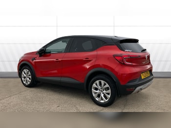 Used Renault Captur 2021 for sale - 77325992: Photo