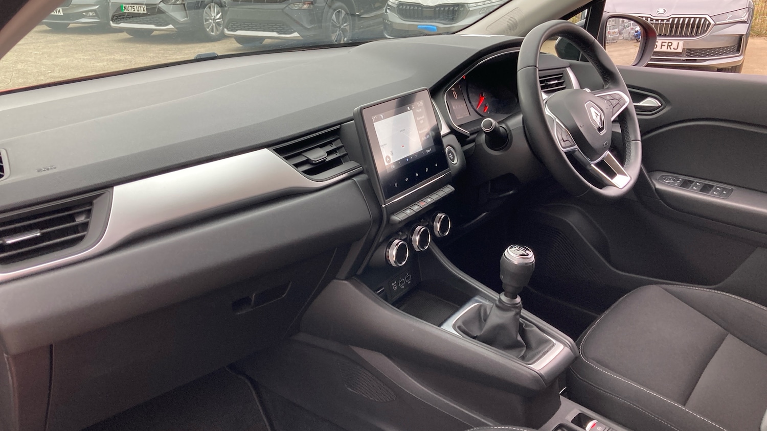 Used Renault Captur 2021 for sale - 77325992: Photo 9