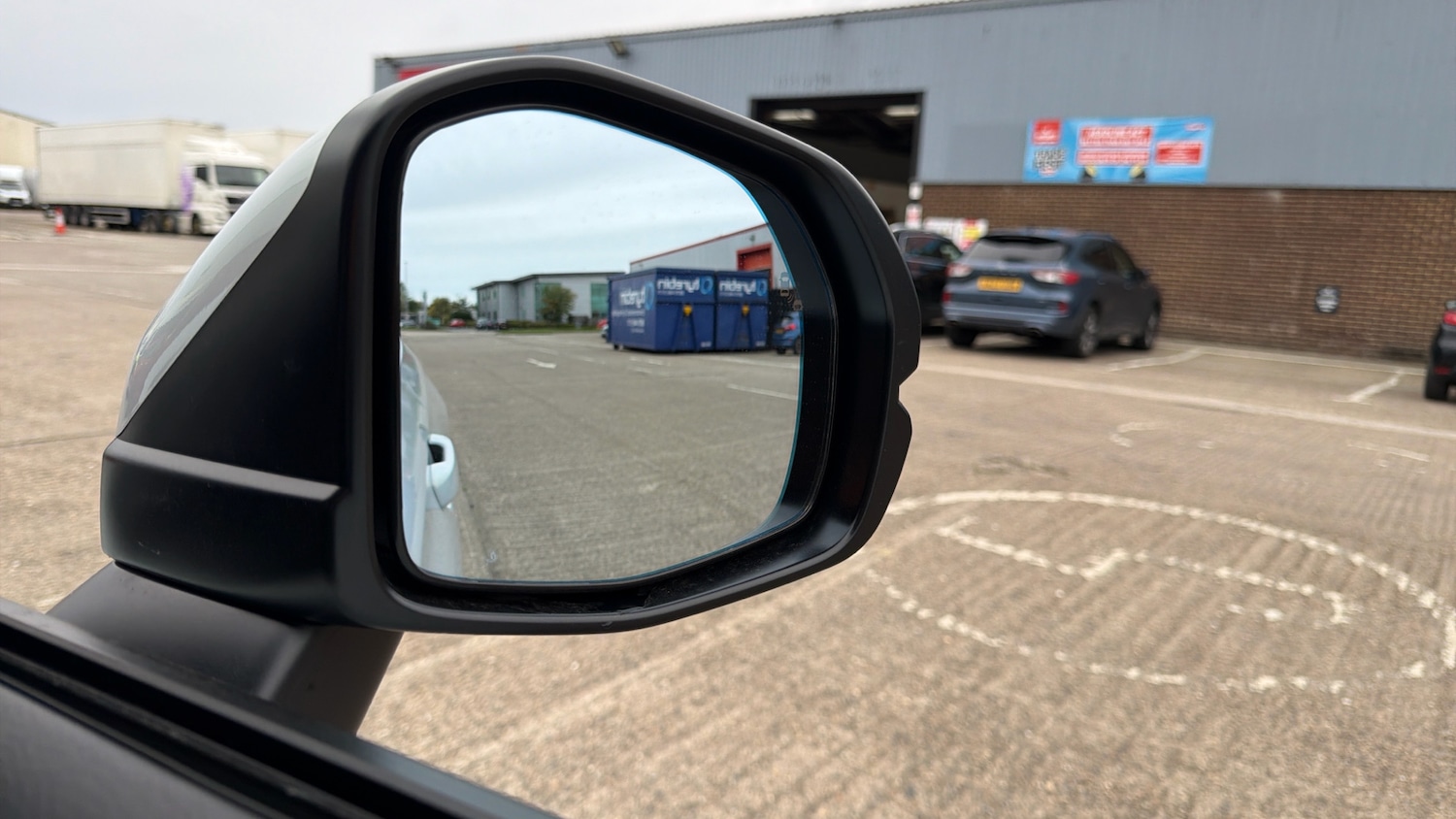 Used Honda HR-V 2024 for sale - 75975111: Photo 30