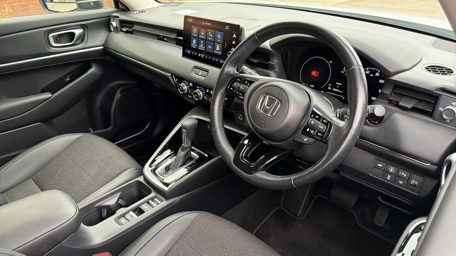 Used Honda HR-V 2024 for sale - 75975111: Photo 31