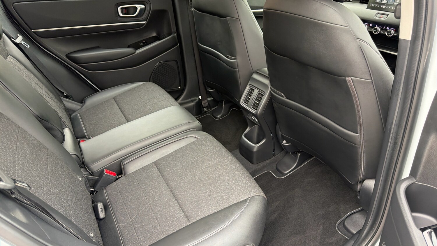 Used Honda HR-V 2024 for sale - 75975111: Photo 32