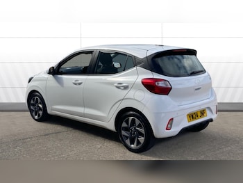 Used Hyundai i10 2024 for sale - 79548129: Photo