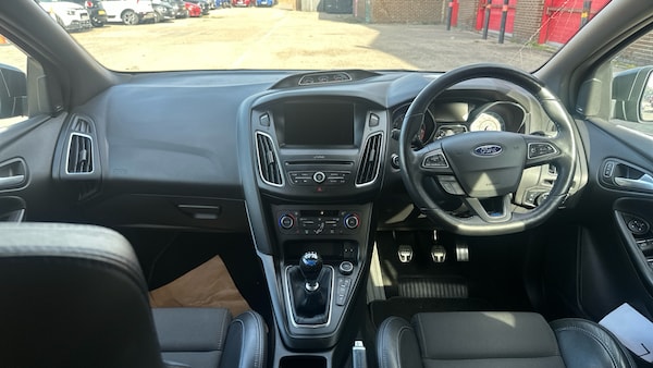 Used Ford Focus 2017 for sale - 76233083: Photo 10