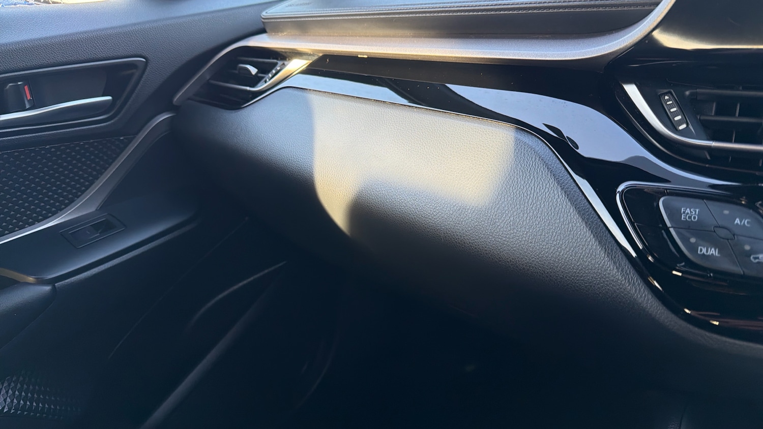 Used Toyota C-HR 2023 for sale - 77129426: Photo 26