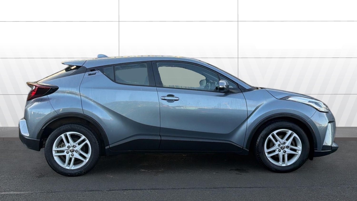 Used Toyota C-HR 2023 for sale - 77129426: Photo 5