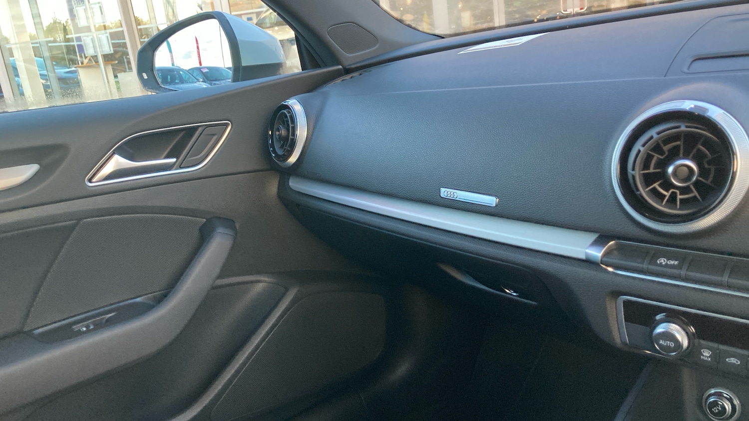 Used Audi A3 2017 for sale - 76362849: Photo 19