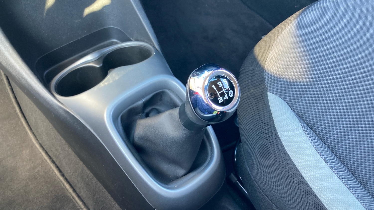 Used Toyota AYGO 2018 for sale - 77326008: Photo 13