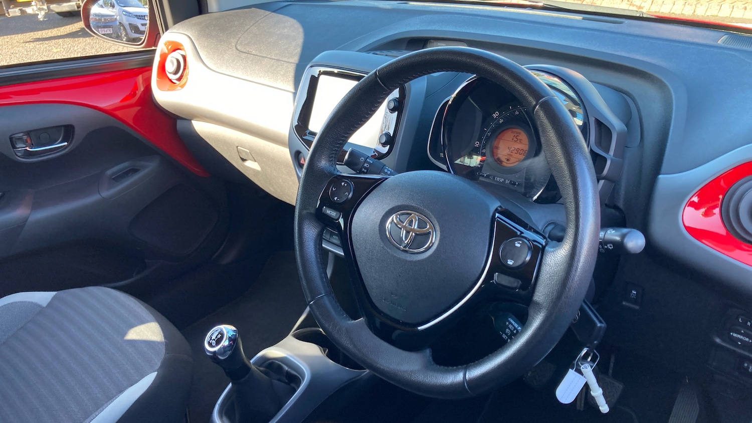 Used Toyota AYGO 2018 for sale - 77326008: Photo 38