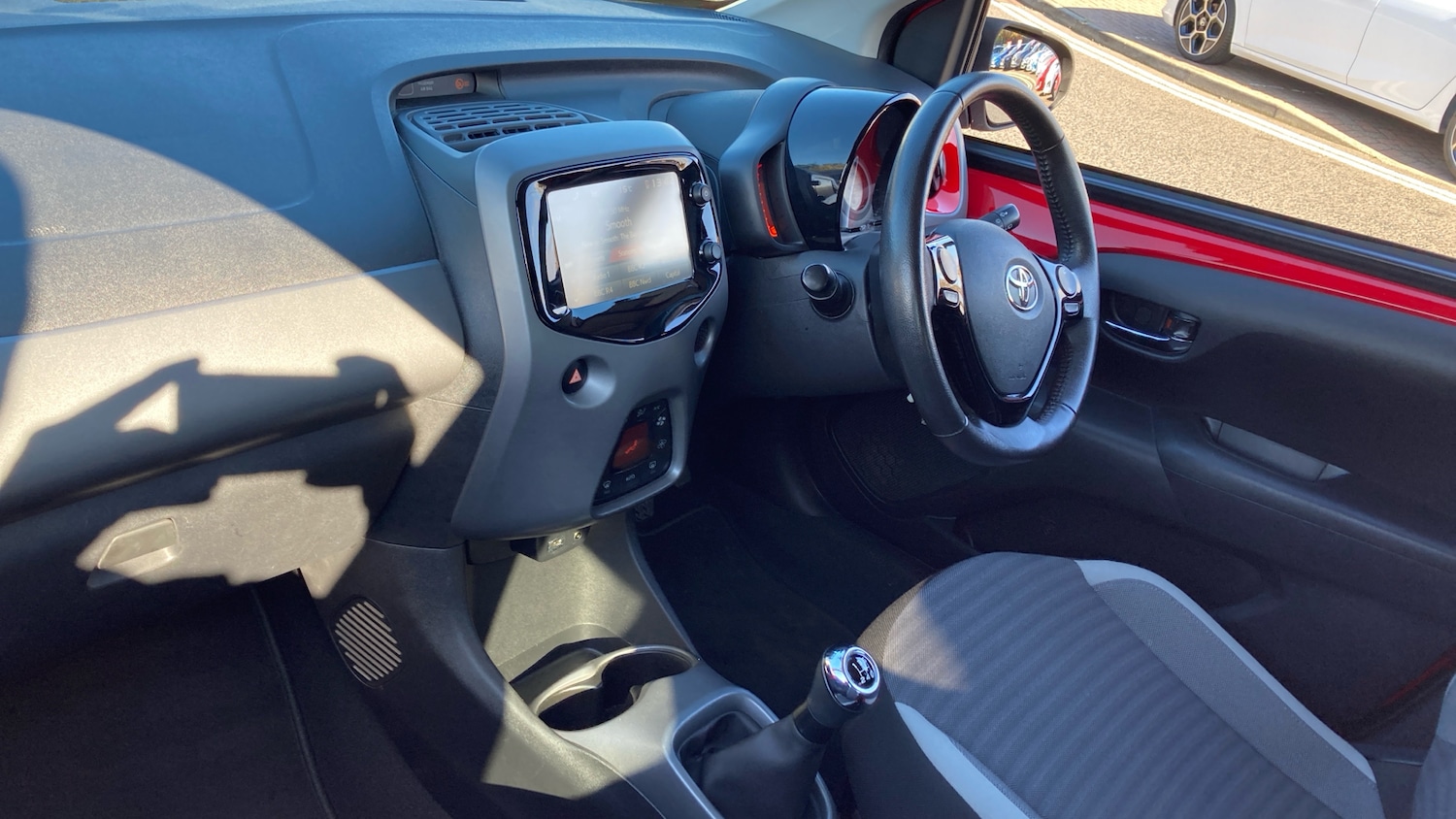 Used Toyota AYGO 2018 for sale - 77326008: Photo 9