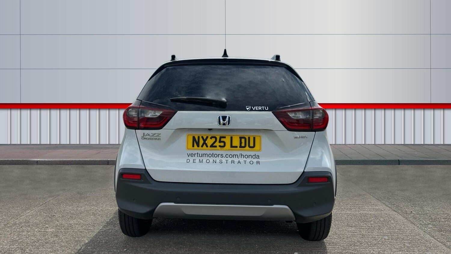 2025 Honda Jazz 1.5 i-MMD Hybrid Crosstar Advance 5dr eCVT Hybrid Hatchback Hatc - Picture 6 of 24