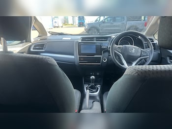 Used Honda Jazz 2020 for sale - 77902901: Photo