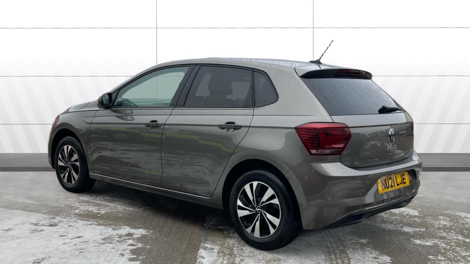 Used Volkswagen Polo 2021 for sale - 77079439: Photo 2