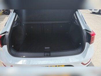 Used Volkswagen T-Roc 2023 for sale - 78341008: Photo