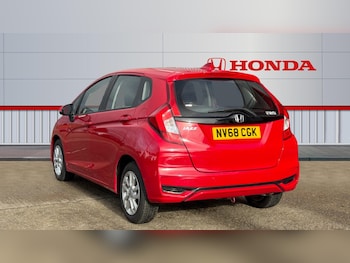 Used Honda Jazz 2018 for sale - 76414946: Photo