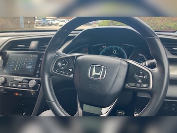 Used Honda Civic 2017 for sale - 77983901: Photo