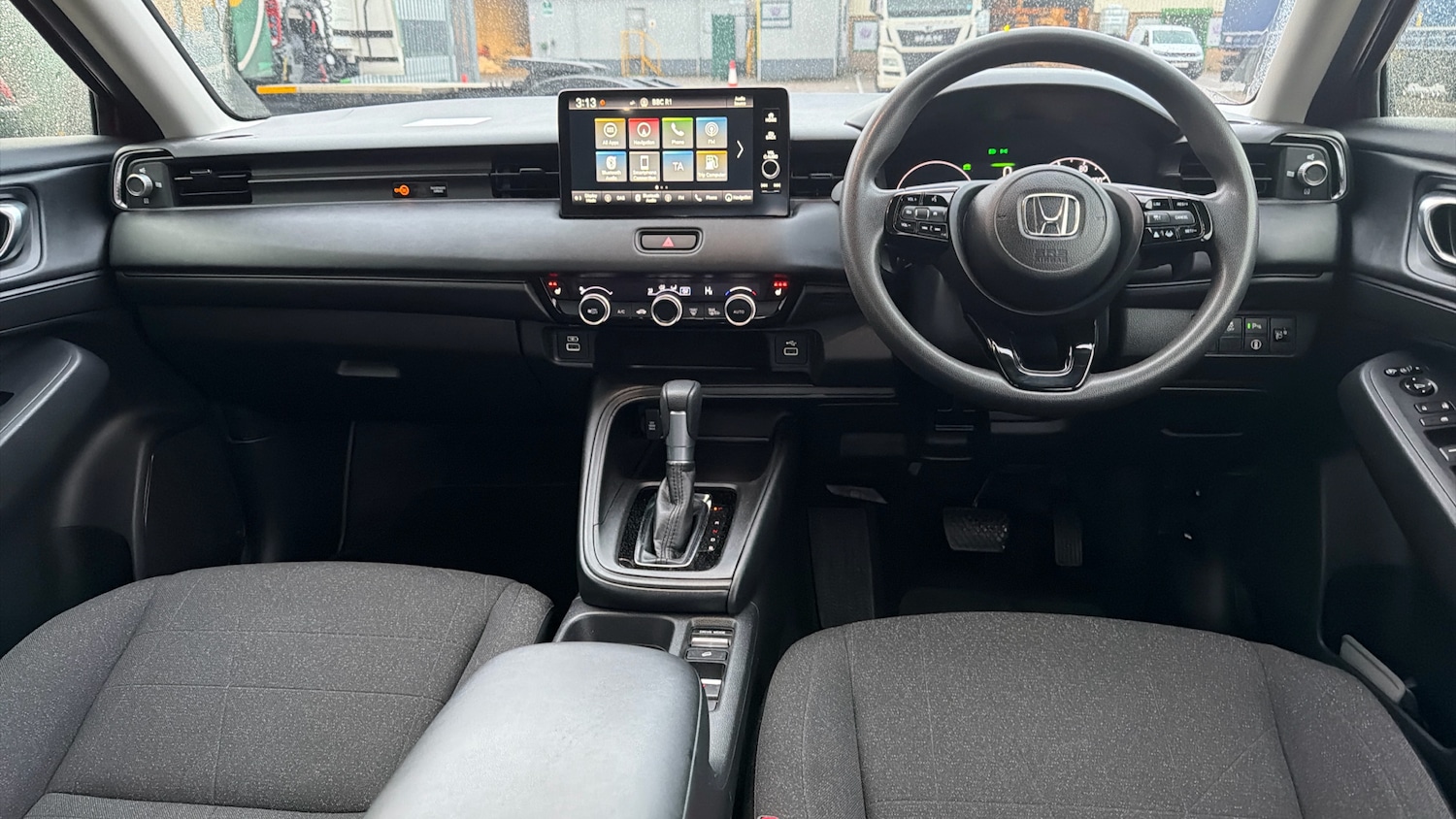 Used Honda HR-V 2022 for sale - 76493782: Photo 4