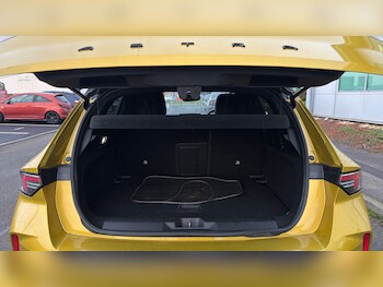 Used Vauxhall Astra 2022 for sale - 77324386: Photo