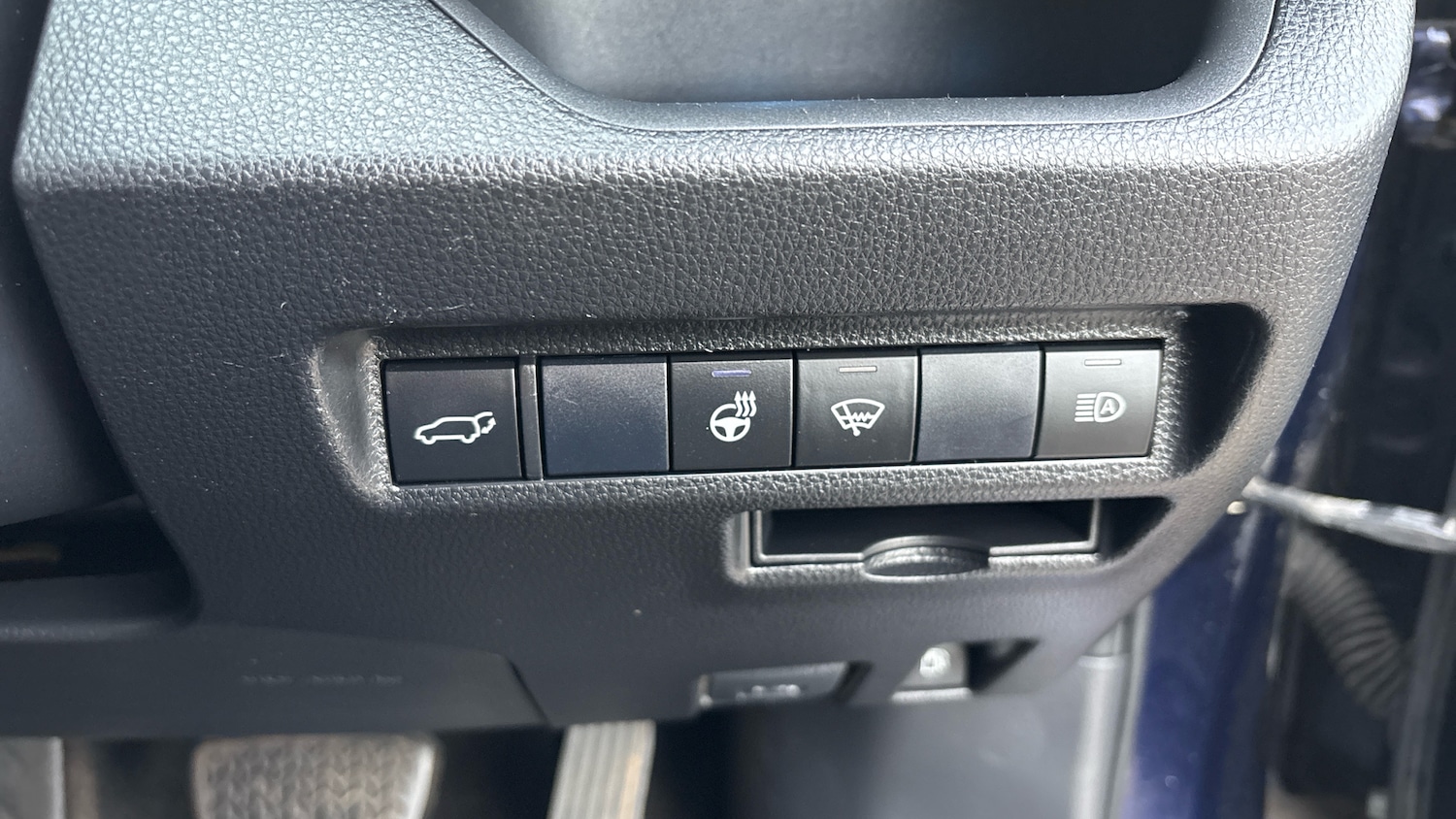 Used Toyota RAV4 2021 for sale - 77804321: Photo 28