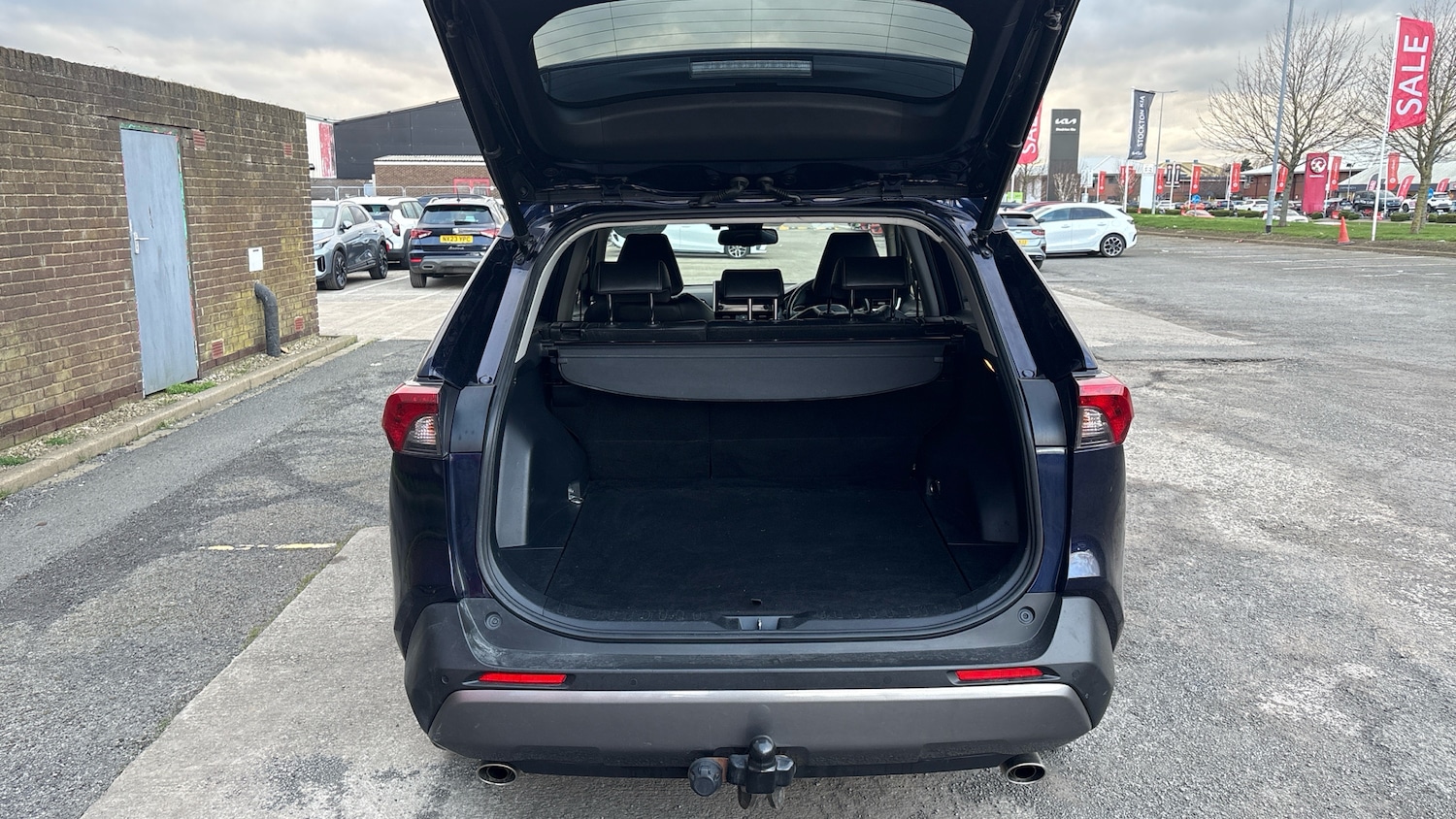 Used Toyota RAV4 2021 for sale - 77804321: Photo 4