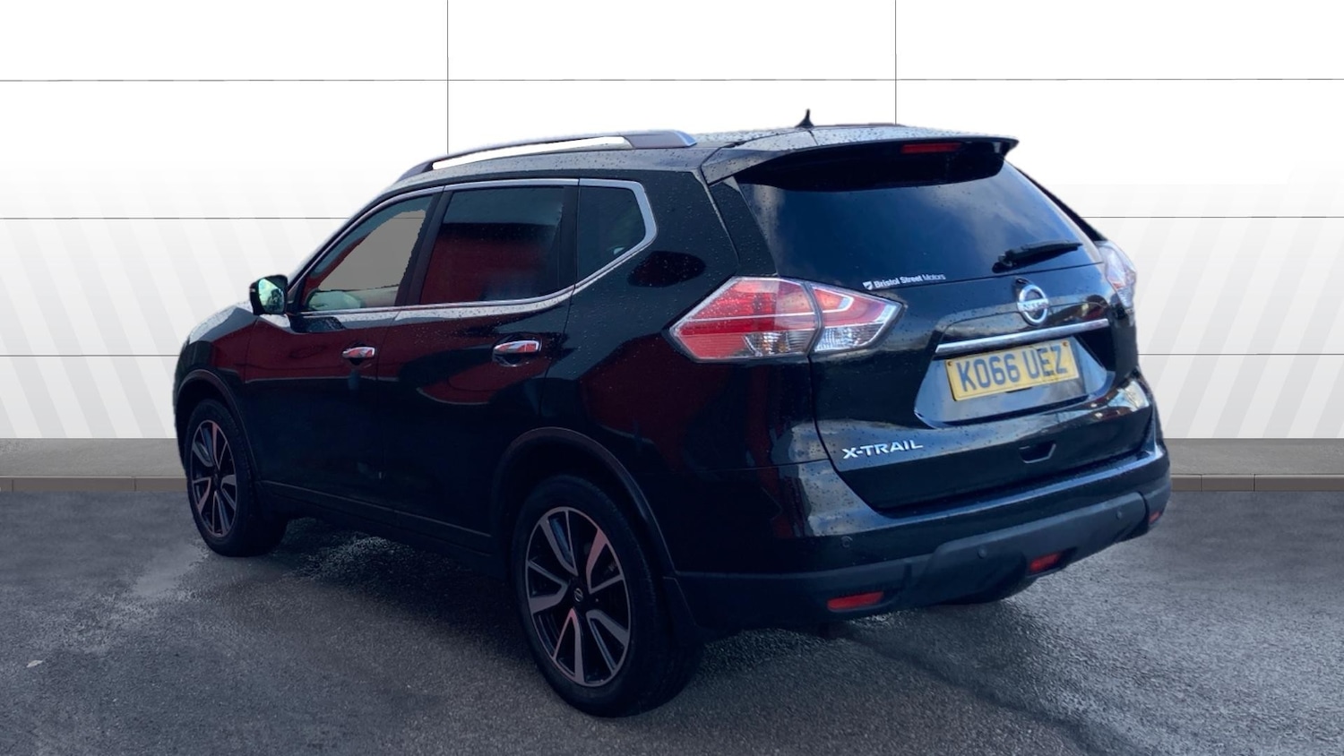 Used Nissan X-Trail 2017 for sale - 76734333: Photo 2