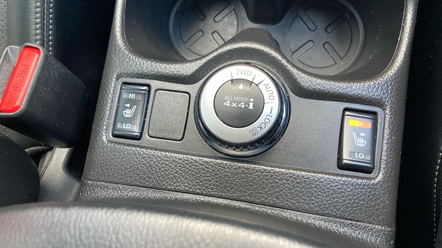 Used Nissan X-Trail 2017 for sale - 76734333: Photo 35