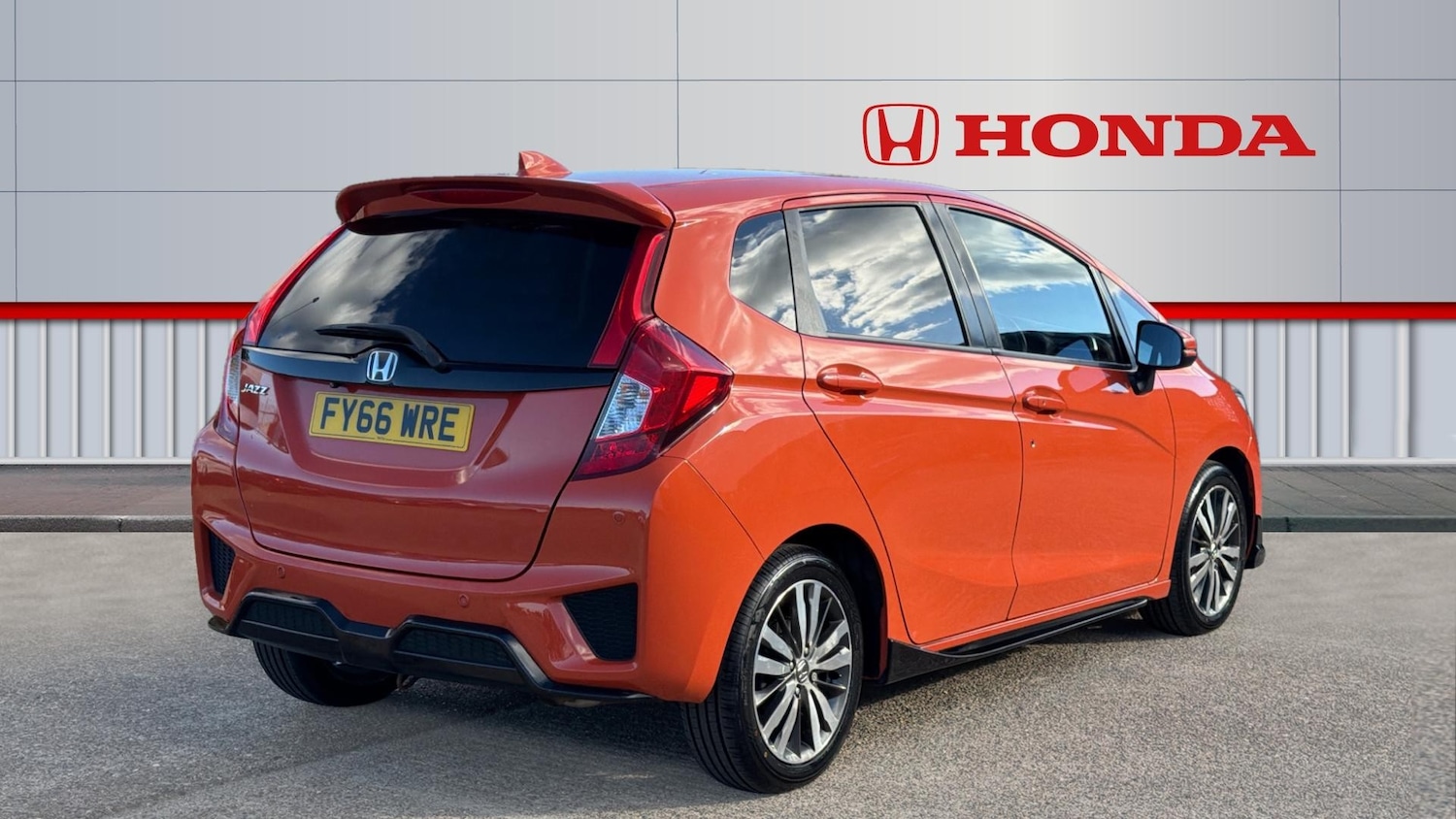 Used Honda Jazz 2016 for sale - 76008693: Photo 12