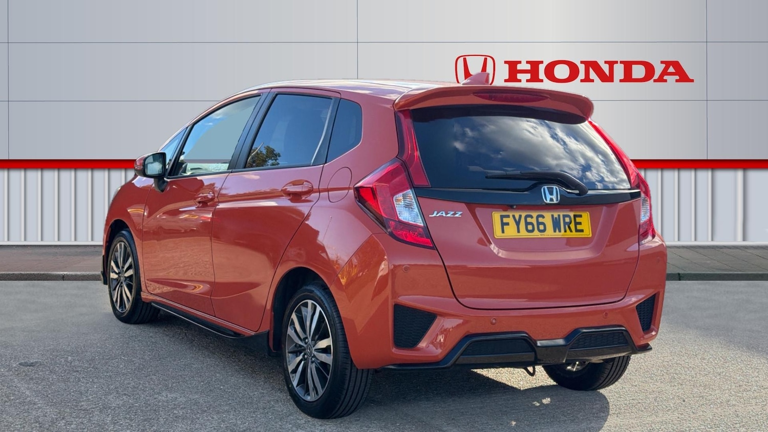Used Honda Jazz 2016 for sale - 76008693: Photo 3