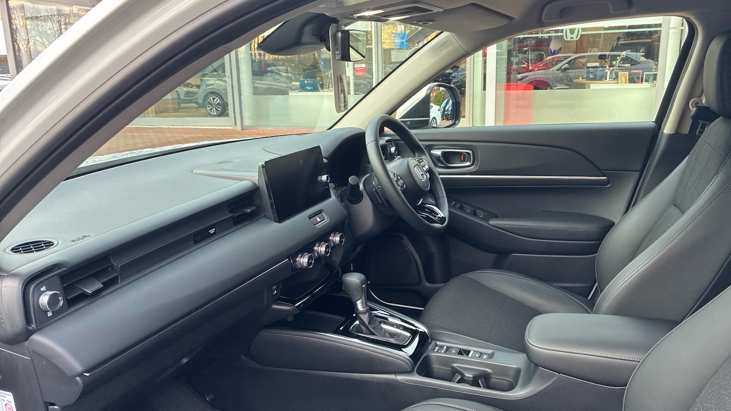 Used Honda HR-V 2025 for sale - 77285444: Photo 2