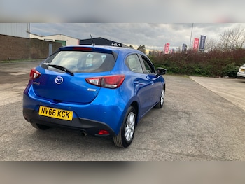 Used Mazda Mazda2 2016 for sale - 77807036: Photo