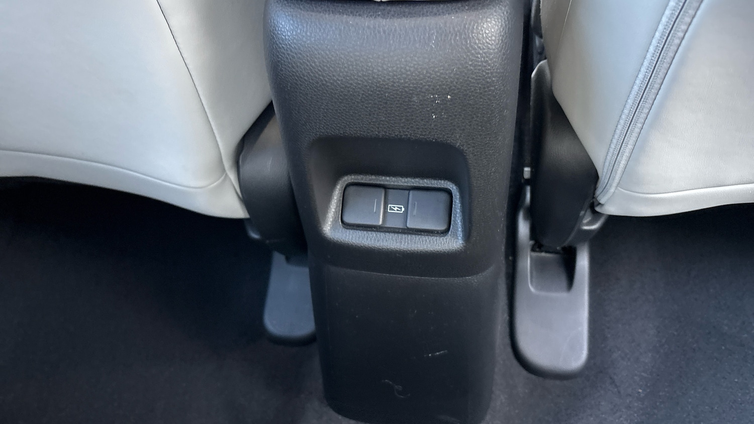 Used Honda Jazz 2023 for sale - 76882341: Photo 43
