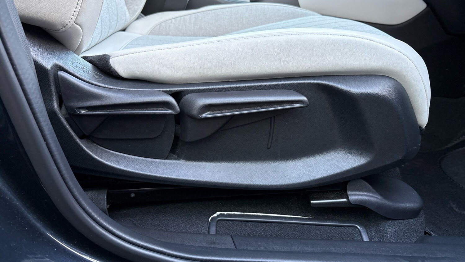 Used Honda Jazz 2023 for sale - 76882341: Photo 53