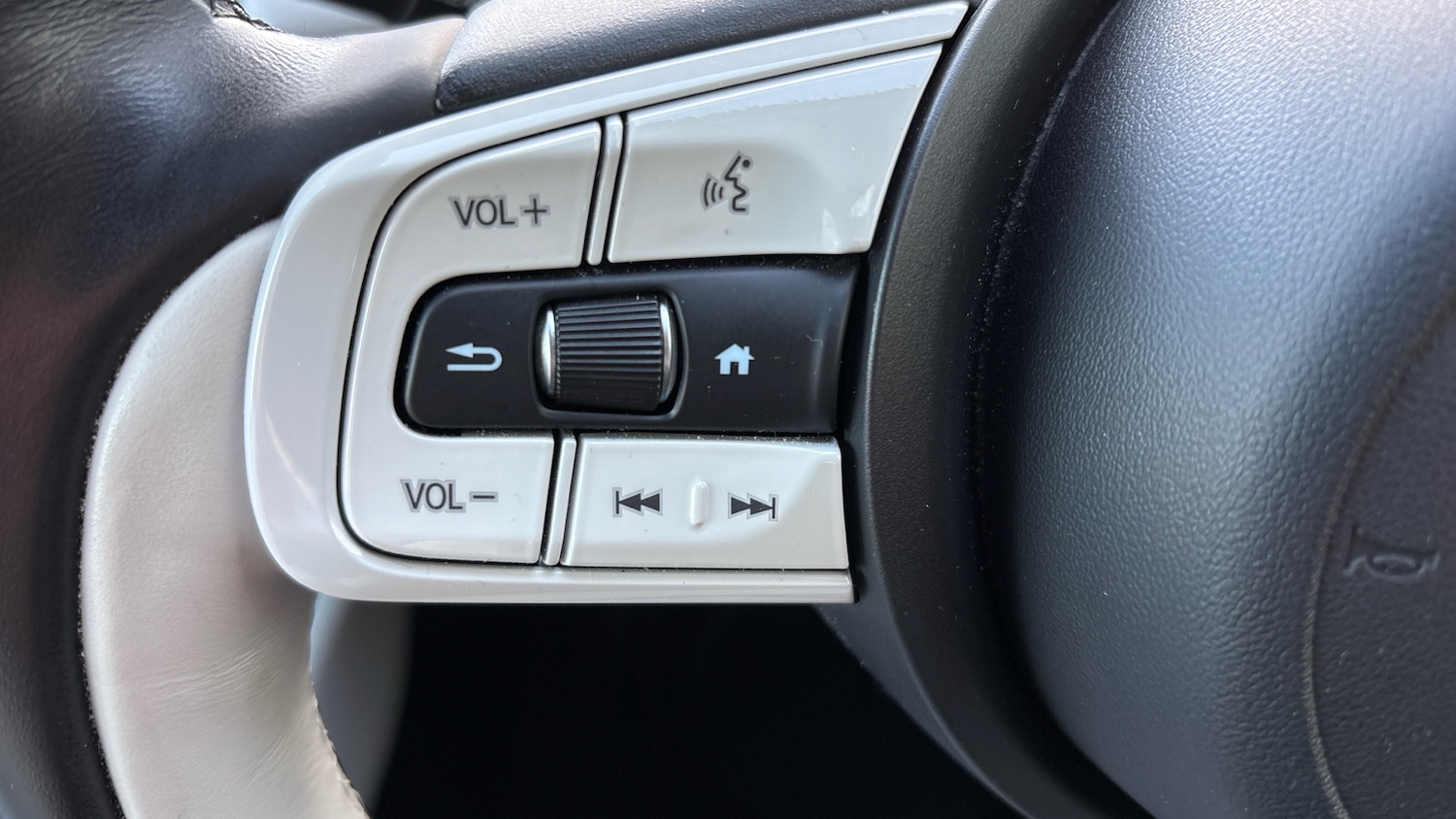 Used Honda Jazz 2023 for sale - 76882341: Photo 61